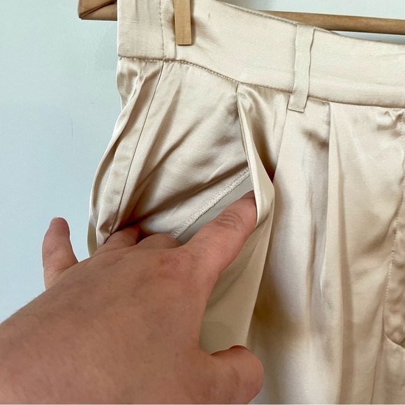 Abercrombie and Fitch Sloane Satin Tailored Wide Leg Pants Champagne Size 30/10 - Picture 6 of 7